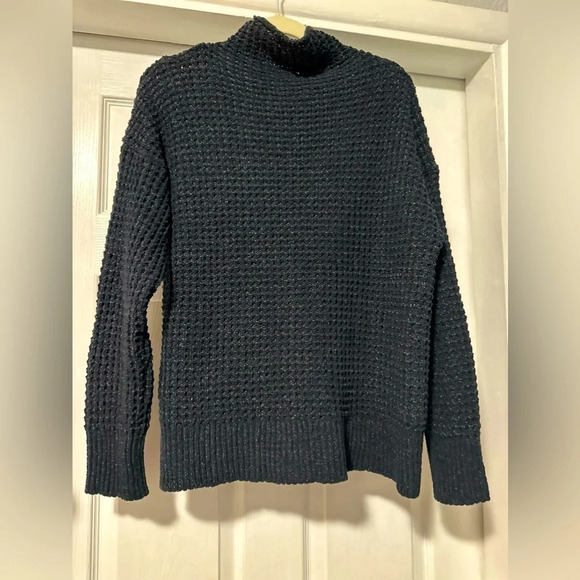 American Eagle Dark Gray & Beige Sweater, Size Small - Picture 1 of 9
